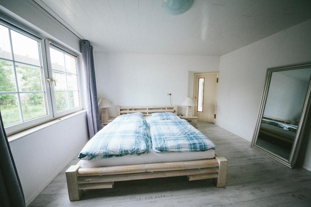 Grosse & Voll Ausgestattete Apartments, Studios, Doppelzimmer, Workspace, Parkplatz, Netflix, Prime & Schnelles Wifi In Ruhiger Lage Mit Garten Rudolstadt Eksteriør bilde