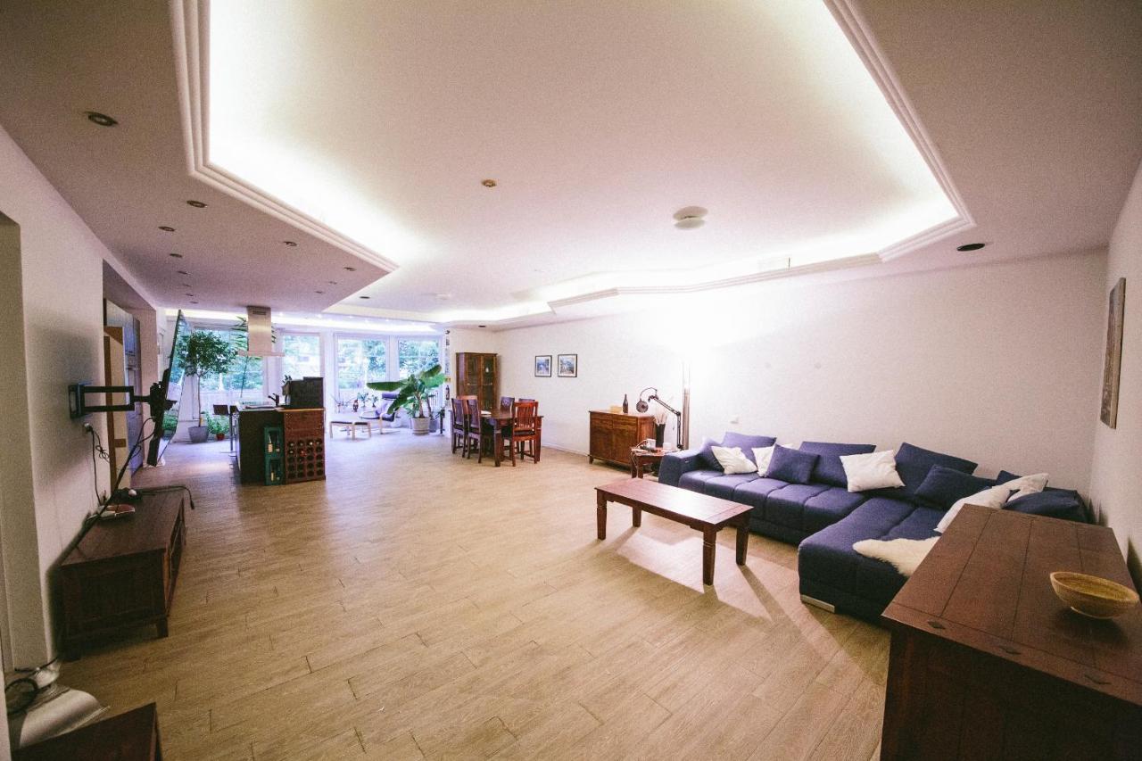Grosse & Voll Ausgestattete Apartments, Studios, Doppelzimmer, Workspace, Parkplatz, Netflix, Prime & Schnelles Wifi In Ruhiger Lage Mit Garten Rudolstadt Eksteriør bilde