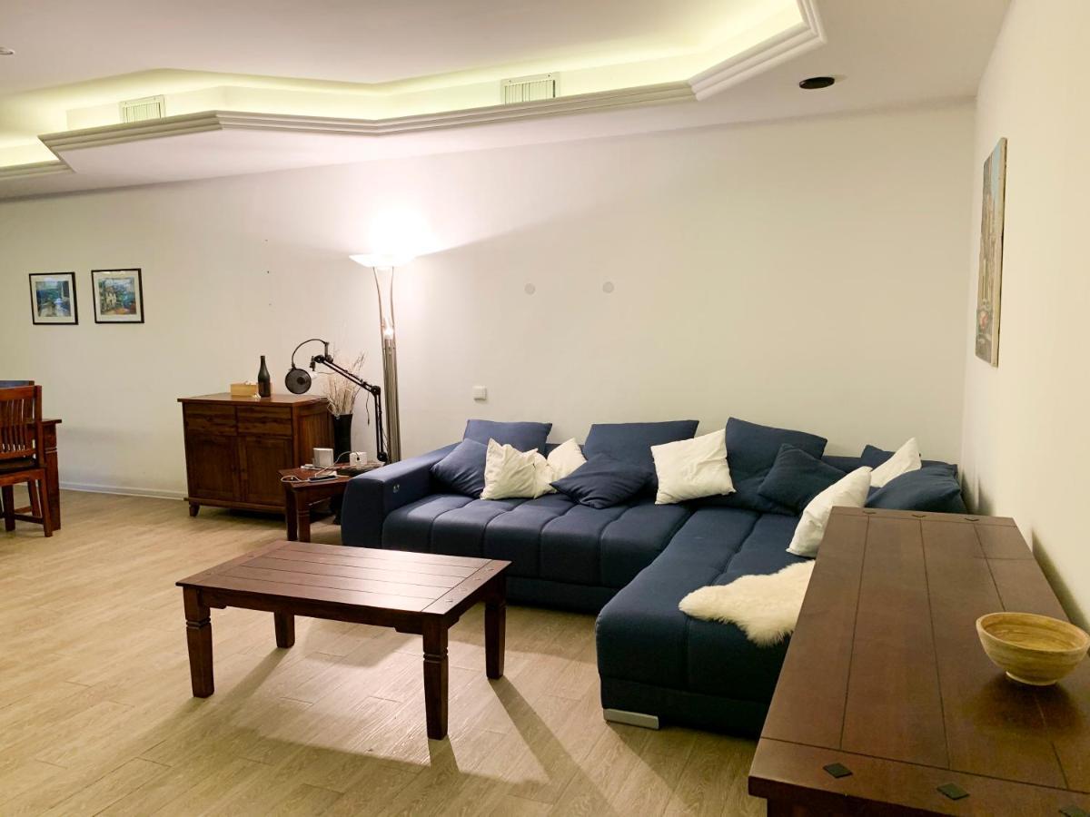 Grosse & Voll Ausgestattete Apartments, Studios, Doppelzimmer, Workspace, Parkplatz, Netflix, Prime & Schnelles Wifi In Ruhiger Lage Mit Garten Rudolstadt Eksteriør bilde