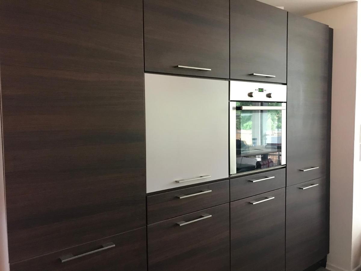 Grosse & Voll Ausgestattete Apartments, Studios, Doppelzimmer, Workspace, Parkplatz, Netflix, Prime & Schnelles Wifi In Ruhiger Lage Mit Garten Rudolstadt Eksteriør bilde