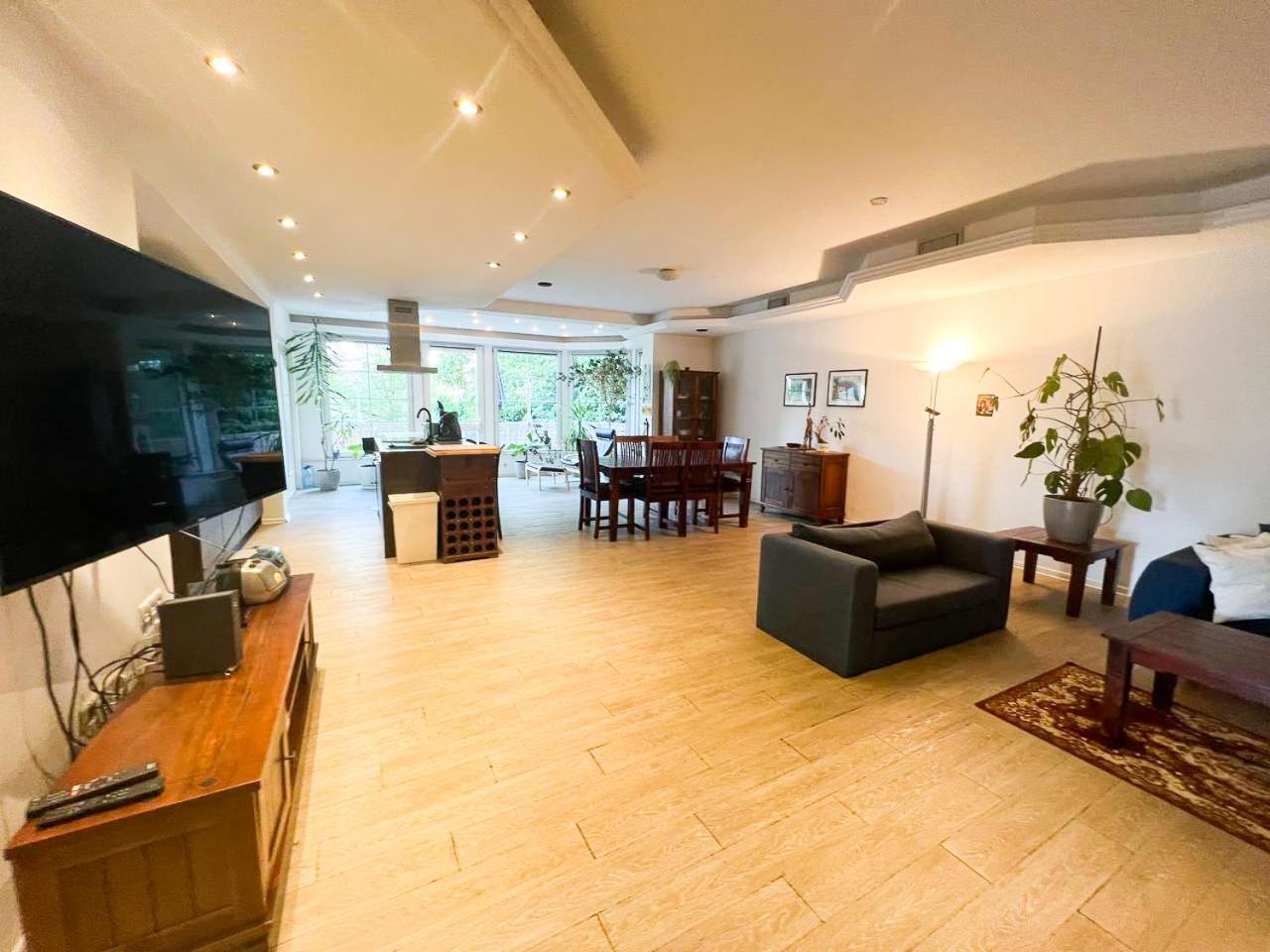 Grosse & Voll Ausgestattete Apartments, Studios, Doppelzimmer, Workspace, Parkplatz, Netflix, Prime & Schnelles Wifi In Ruhiger Lage Mit Garten Rudolstadt Eksteriør bilde