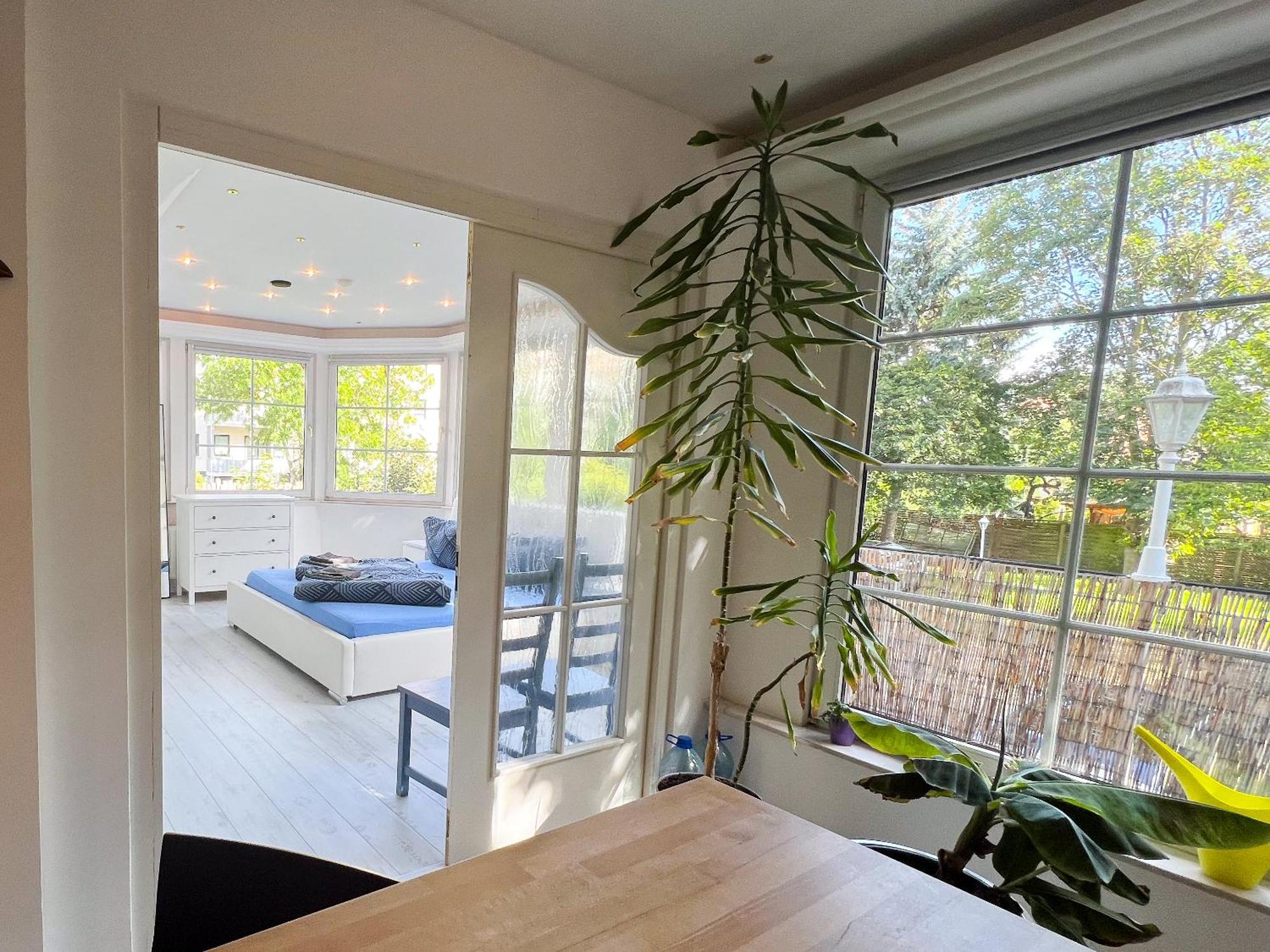 Grosse & Voll Ausgestattete Apartments, Studios, Doppelzimmer, Workspace, Parkplatz, Netflix, Prime & Schnelles Wifi In Ruhiger Lage Mit Garten Rudolstadt Eksteriør bilde